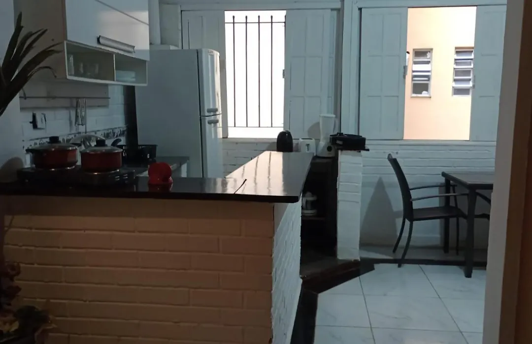 Apto Copacabana, 3 quartos, 1 quadra da praia, posto 5-1